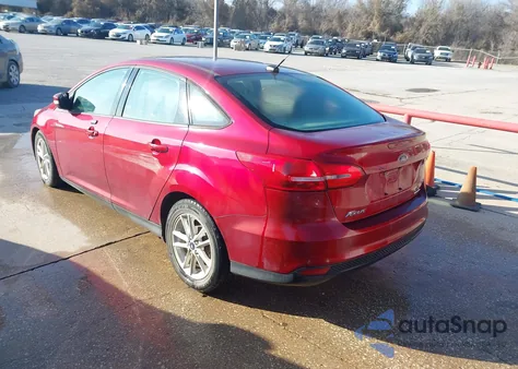 2016 Ford Focus Se z USA, uszkodzony, nr VIN 1FADP3F25GL389675